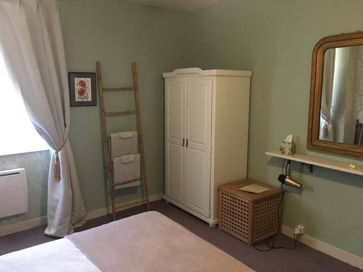 Maison La Roche Chambre D'Hotes Le Vigeant Екстериор снимка