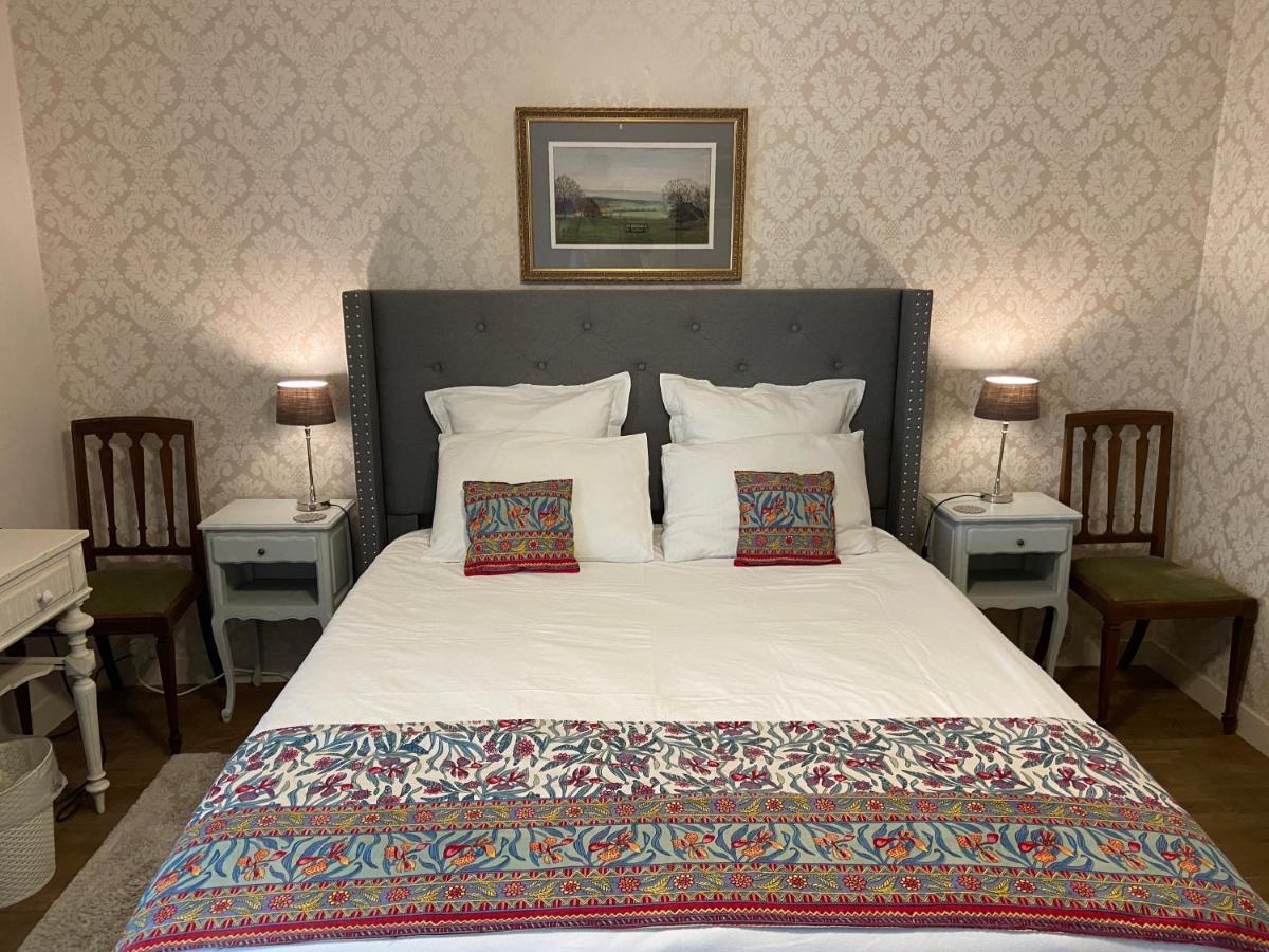 Maison La Roche Chambre D'Hotes Le Vigeant Екстериор снимка