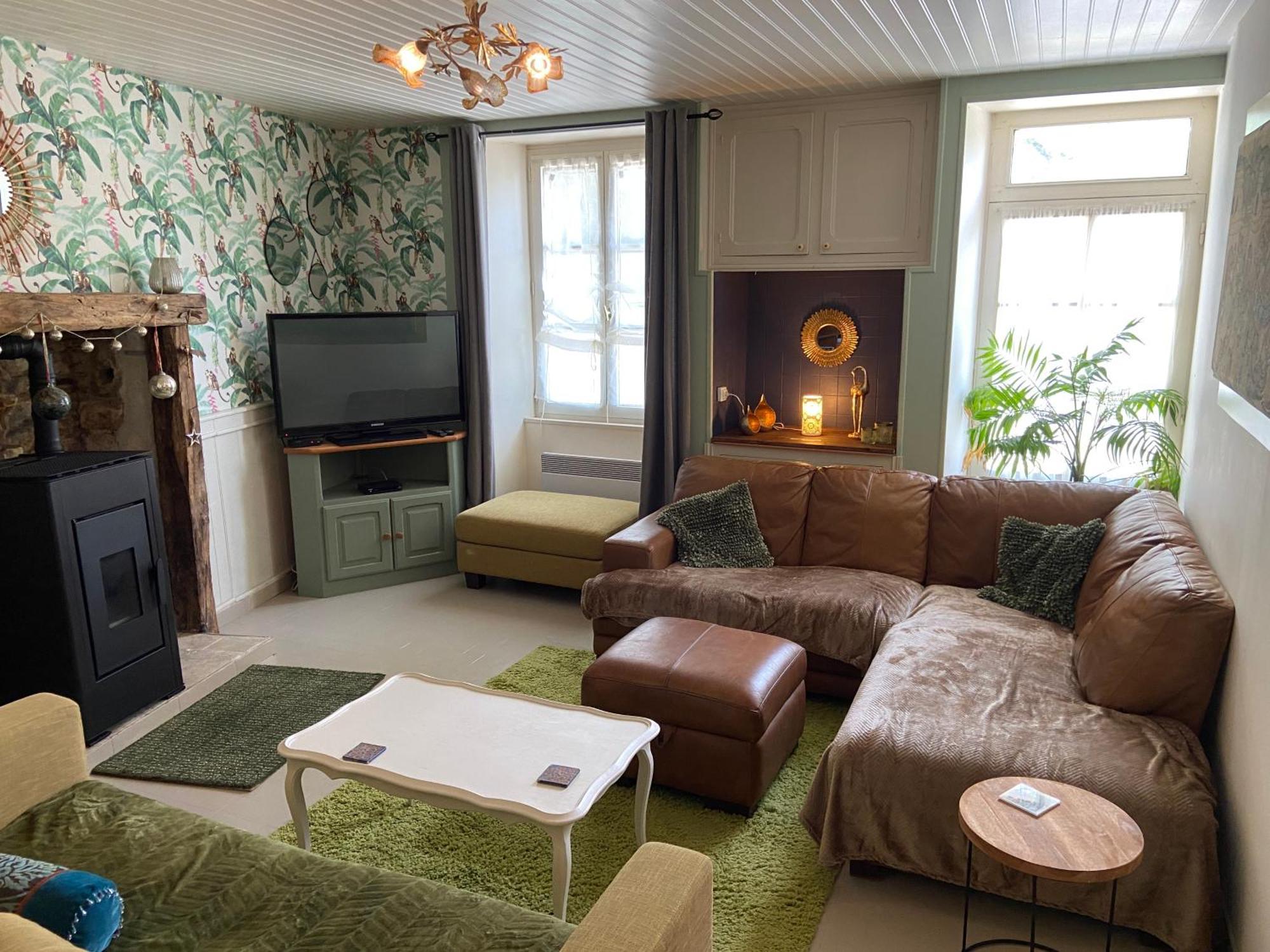 Maison La Roche Chambre D'Hotes Le Vigeant Екстериор снимка